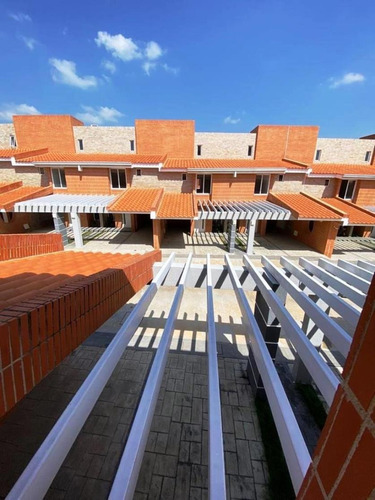Imagen 12 de 12 de Venta Town House Resid. Terraza Camoruco, Valencia