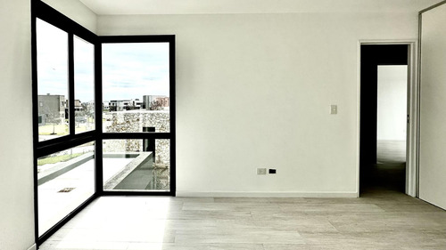 Venta, Casa, El Canton, Barrio Golf, Lote Al 300, 6 Ambientes