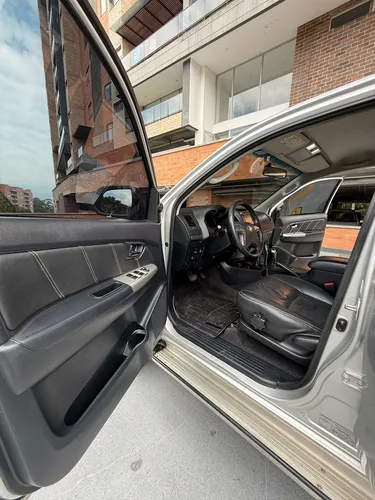 Toyota Hilux Srv