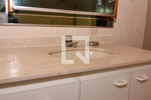 Imagem 14 de 15 de Apartamento Para Aluguel - Centro, 2 Quartos, 62 - 893593782