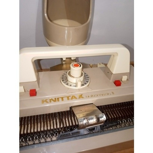 Knittax Maquina De Tejer Doble. Impecable !! (Usado)