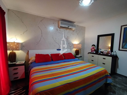 Townhouse En El Sector Terrazas Del Caroní, Conj. Resd. Villa Caroní
