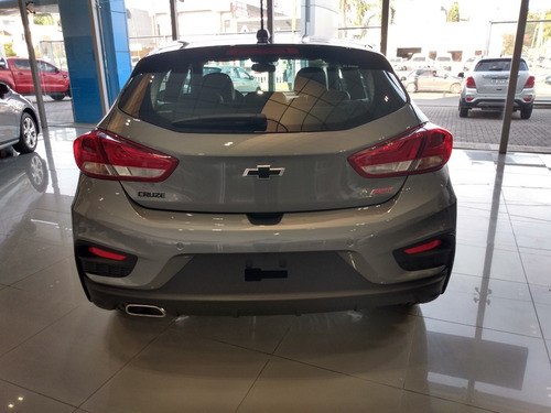 Imagen 14 de 23 de Chevrolet Cruze 5 1.4t Rs At 5p 255