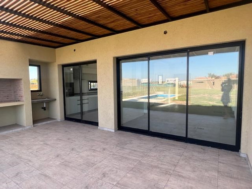 Casa En Venta En San Pablo, Pilar, G.b.a. Zona Norte