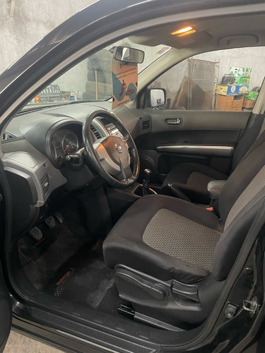 Nissan X-Trail 2.5 Visia 6mt