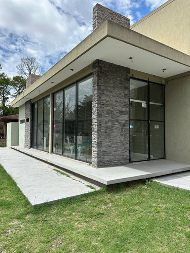 Local En Venta, City Bell, Sobre Camino General Belgrano