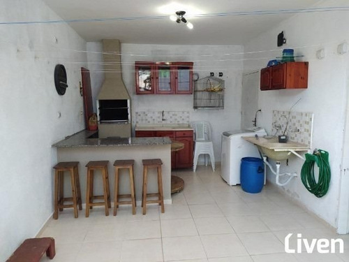 Imagem 12 de 14 de Linda Casa De 2 Dormitórios No Palmeiras De São José! - Ca0462