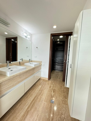 Se Vende Quinta En Terrazas De La Viña Conjunto Privado