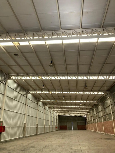 Bodega 2391 M2 Excelente, Panamericana Sur, San Bernardo