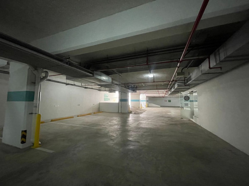 Oficinas Edificio Venta Alquiler Piantini, Santo Domingo