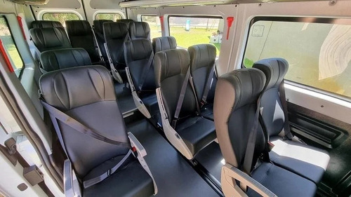 Imagen 7 de 10 de Peugeot Boxer Mini-bus 17+1