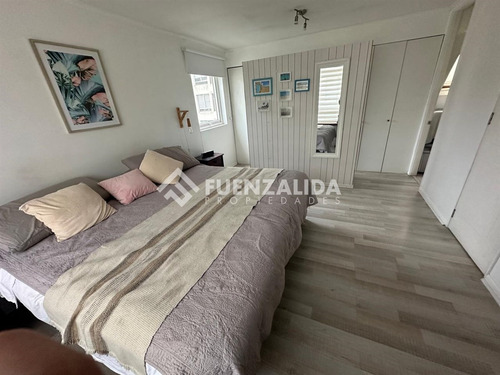 Casa De 3 Pisos En Pasaje Cerrado En Venta. En Ñuñoa