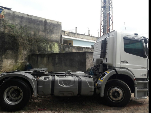Imagem 4 de 6 de Mercedes Benz Axor 1933 S