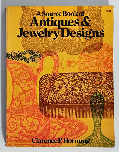 A Source Book Of Antiques & Jewelry Design - Dover (Usado)