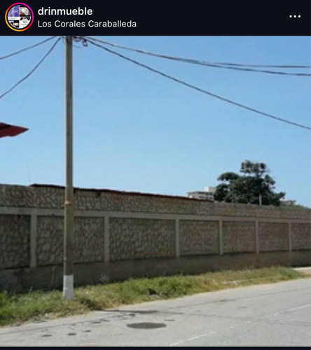 Alquiler O Venta 2700mts, Los Corales. Completamente Cercado
