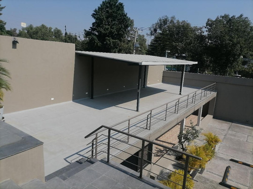 Imagen 3 de 23 de Venta De Dos Casas Con Loft Independiente En Blvd De La Luz