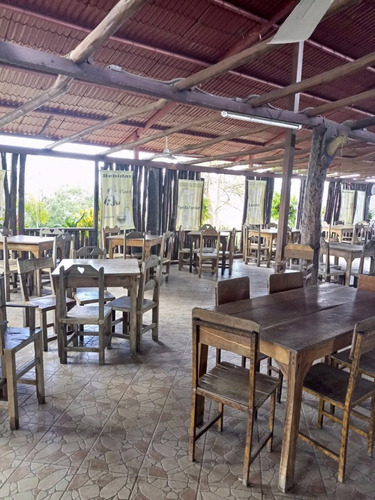 Imagen 2 de 15 de Fondo De Comercio Tasca Restaurant El Corral 550m2 Los Teques