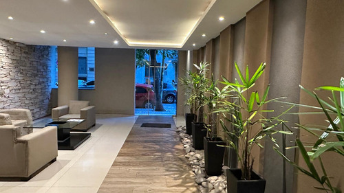 Monoambiente En Venta Con Balcón. Apto Profesional Con Ameni