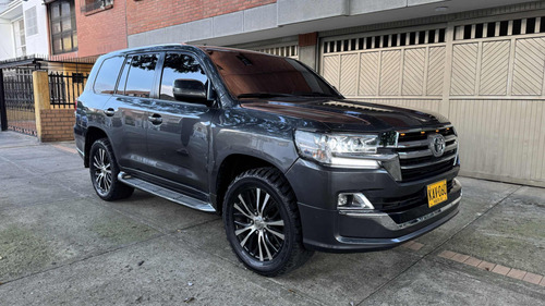 Toyota Land Cruiser Sahara 4.5 Diesel 2010 Blindaje 2 Plus