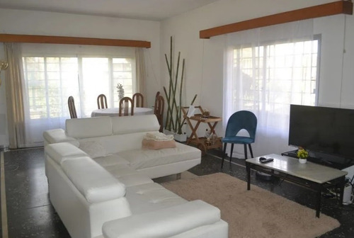 Casa De 3 Dormitorios En Parque Del Plata Sur