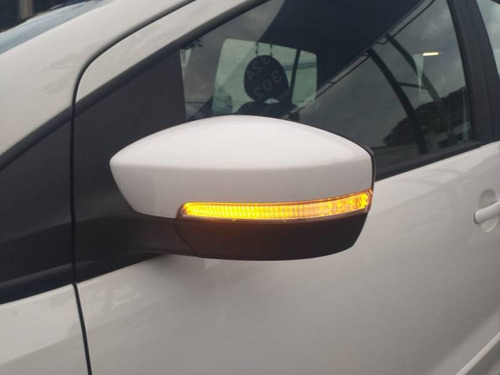 Imagem 13 de 14 de Volkswagen Fox Comfortline I Motion 1.6 8v 2016