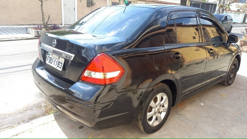 Imagem 4 de 14 de Nissan Tiida 1.8 16v S Flex 4p