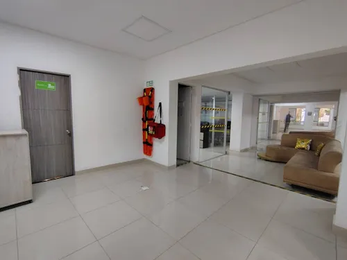 Casas En Arriendo Laureles 743-7490