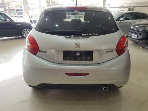 Peugeot 208 Feline 1.6 2013