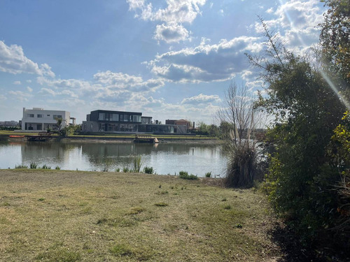Lote En Venta A Laguna Barrio Islas