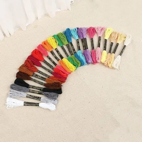 Imagen 3 de 7 de Hilo Para Bordar, 100 Madejas Colores Surtidos 100 Pza