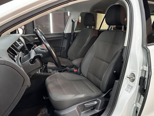 Volkswagen Golf 1.6 VII FSI TRENDLINE L15