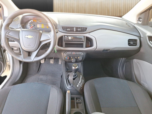 Chevrolet Onix HATCH Joy 1.0 8V Flex 5p Mec.