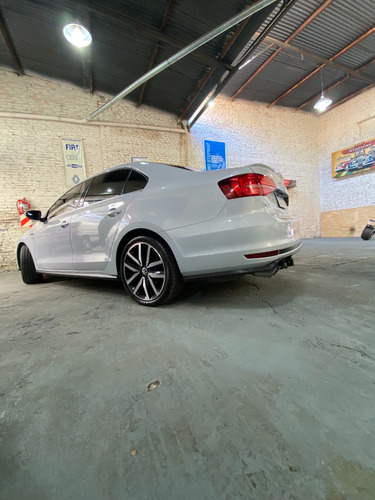 Imagen 16 de 16 de Volkswagen Vento Gli Dsg + Nav