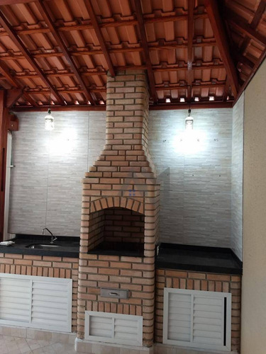 Sobrado Com 2 Dormitórios Sendo 2 Suítes Com Guarda-roupas, 3 Banheiros, 2 Vagas De Garagem Coberta, Armários Na Cozinha - R$ 430.000,00 - So0162