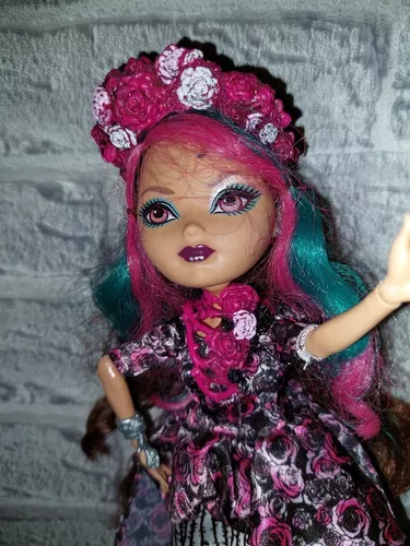 boneca ever after high Briar Beauty básica (relançada) - Escorrega