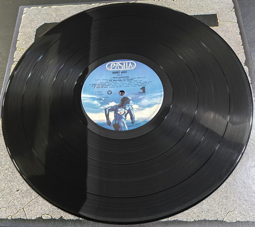 Quiet Riot Qr Iii Lp Usa 1ra Edic Whitesnake Van Halen Tesla Usa 1ra Edicion (Usado)