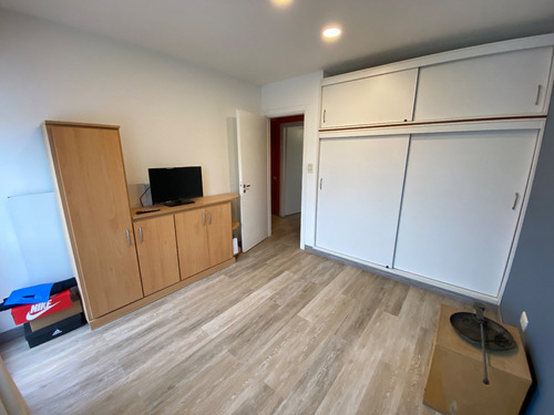Duplex Tres Ambientes. Zona Bernardino Rivadavia.