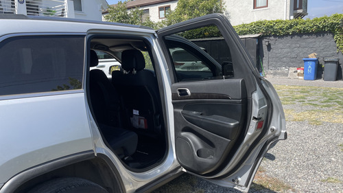 Jeep Grand Cherokee Laredo 4X2 3.6L