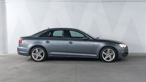 Audi A4 2.0 TFSI S LINE S-TRONIC
