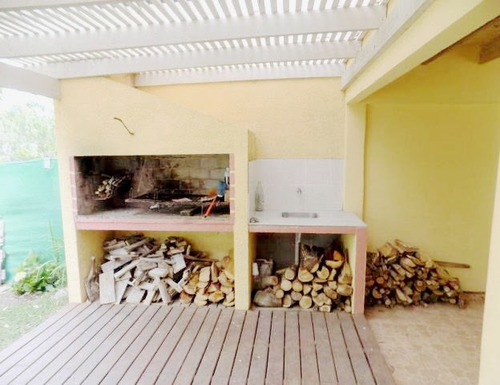 Casa En Alquiler Por Temporada De 4 Dormitorios En El Tesoro