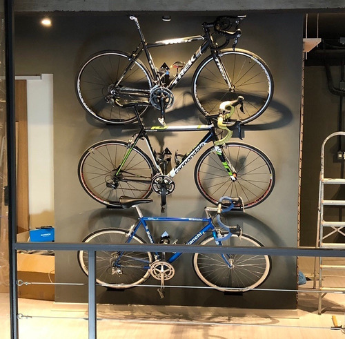 Imagem 6 de 10 de 3 Suportes De Parede Para 3 Bicicletas Com Bases Articuladas Cor Branco