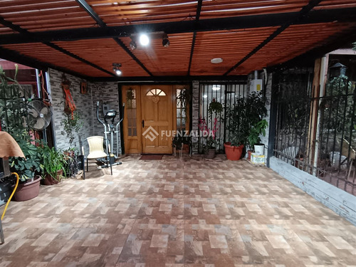 Casa En Venta De 3 Dorm 2 Baños. En Maipú