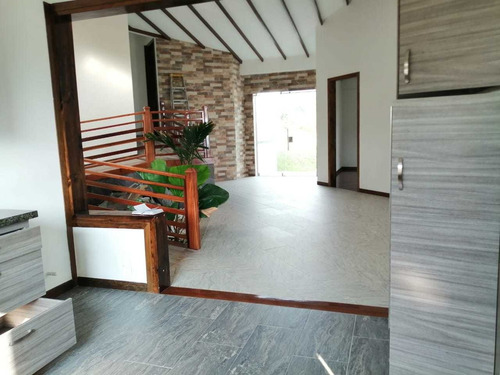 Imagen 12 de 14 de Precioso Chalet Via Al Caimo