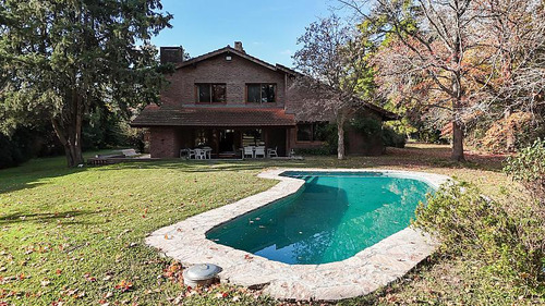 Excelente Casa En Venta Con Vista Al Golf