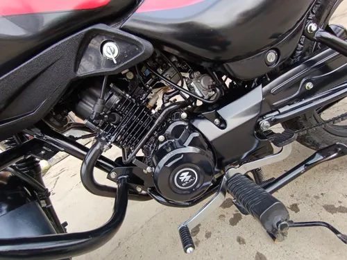 Motocicleta Boxer Bajaj Ct 125 Modelo 2023