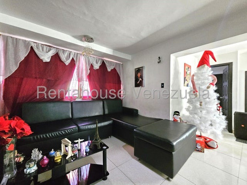 Estefani Salon Vende Hermoso Apartamento En Club Hipico Las Trinitarias Al Este-lara/25-11415/