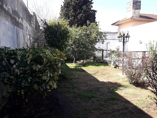 Casa Venta 2 Dormitorios 2 Baños Jardin Pileta Cochera 120 Mts 2 - Terreno 10 X 40 Mts - 400 Mts 2 - Quilmes Oeste