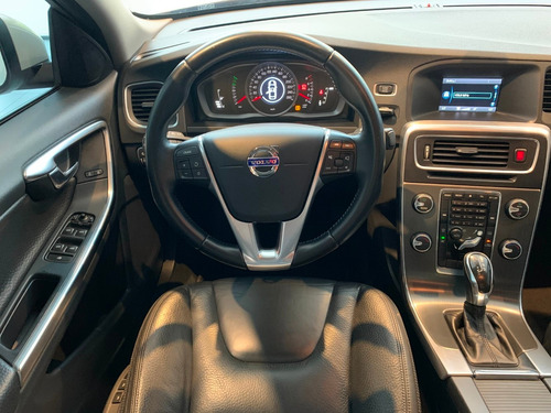 Volvo S 60 Kinetic 1600turbo Aut 4x2 180 Hp