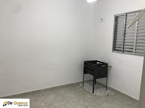 Imagem 9 de 14 de Casa Em Mongaguá, Lado Morro, Bairro Agenor De Campos, Murado, Usado, Rua Com Calçada, 02 Dormitórios Sendo 01 Suíte, Banheiro, Sala, Cozinha, Sala, Garagem, Área De Serviço, Grade - 6124 - 68863202