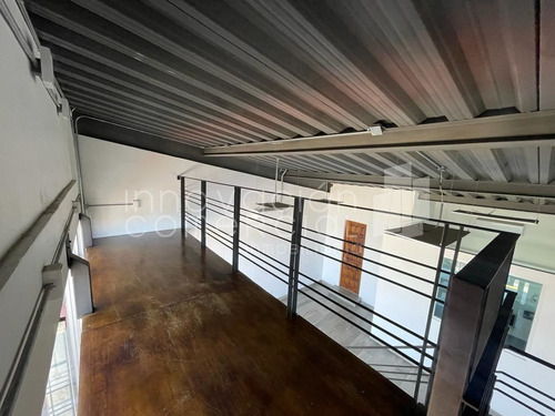 Cumbres Del Lago, En Renta De Local Comercial Oficina O Consultorio,.